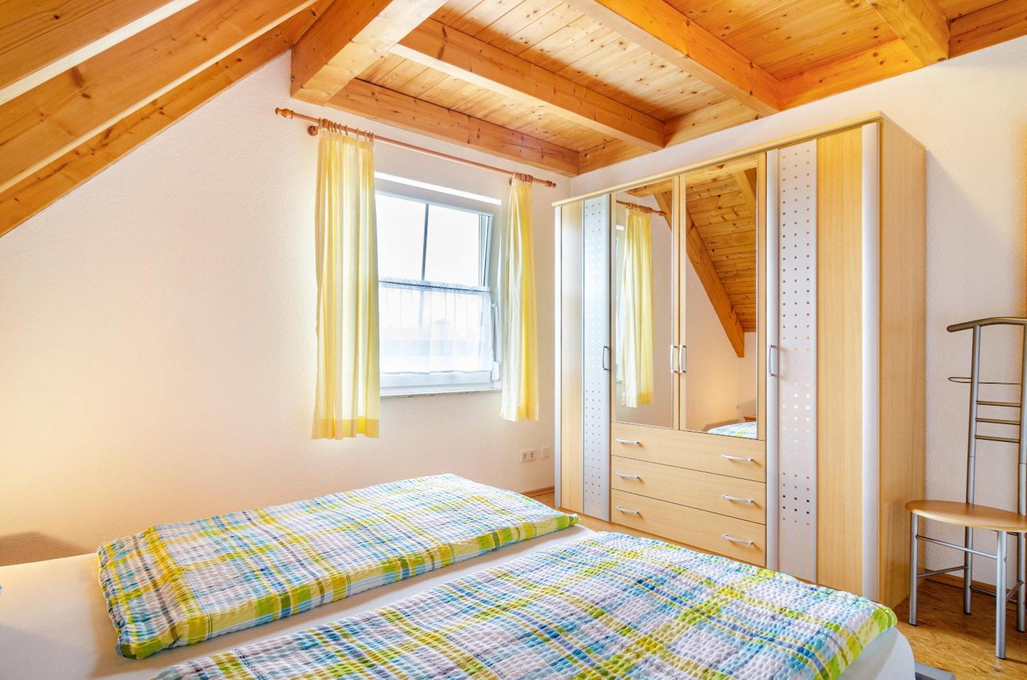 Beutenmuehle Straussenfarm Dach Owingen Buitenkant foto